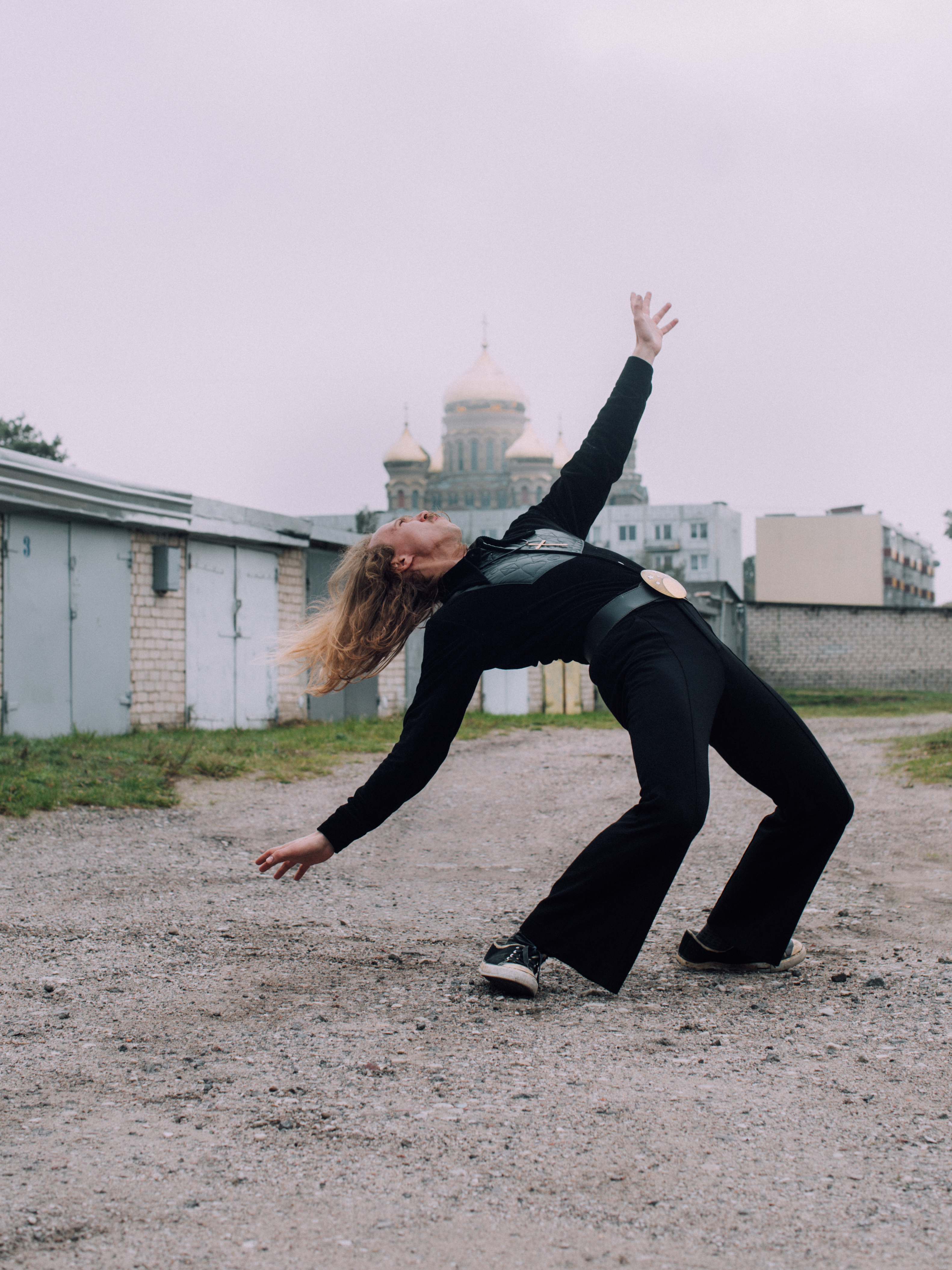 2. Ursel Tilk As Rafael The Invisible Fight (C)Homeless Bob Production6